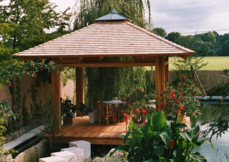 Pavillon mit Alaska-Zeder Schindeln