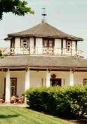 Chinesischer Pavillon in Bad Doberan, gespaltene Rot-Zederschindeln